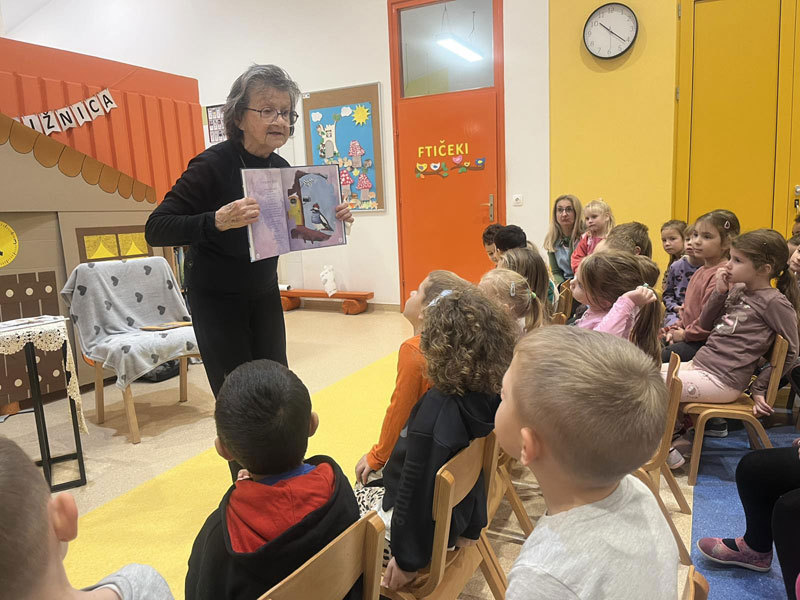 SUSRET S SPISATELJICOM VEROM ZEMUNIĆ - Potočnica
