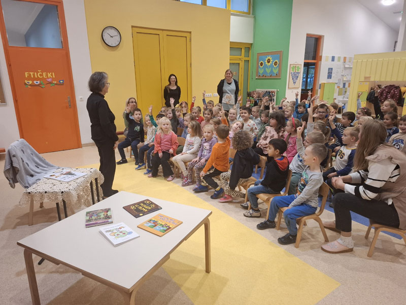 SUSRET S SPISATELJICOM VEROM ZEMUNIĆ - Potočnica
